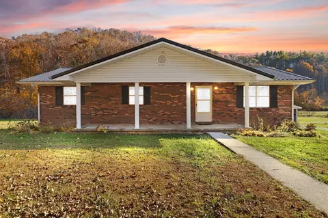 84 Terrill Rd, Campton, KY 41301