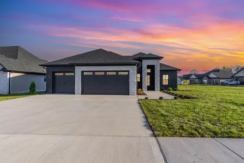 129 Peoples Mdw, Nicholasville, KY 40356