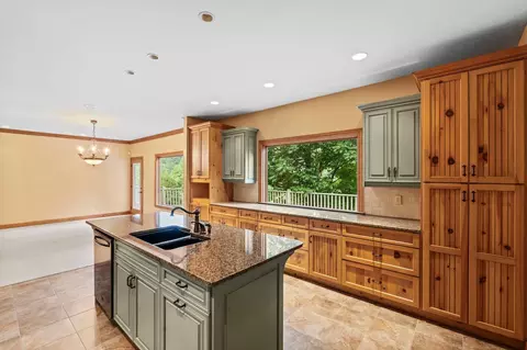 Kitchen - 11238 Campton Rd, Stanton, KY 40380 photo 11 of 12