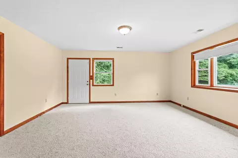 Living - 11238 Campton Rd, Stanton, KY 40380 photo 6 of 16