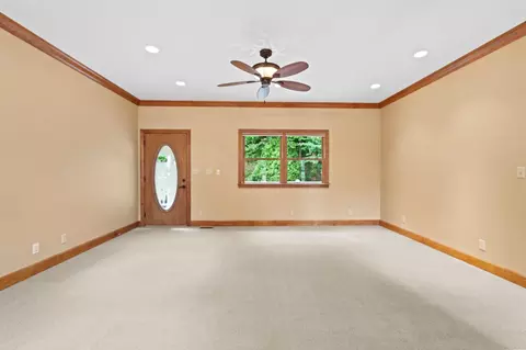Living - 11238 Campton Rd, Stanton, KY 40380 photo 12 of 16