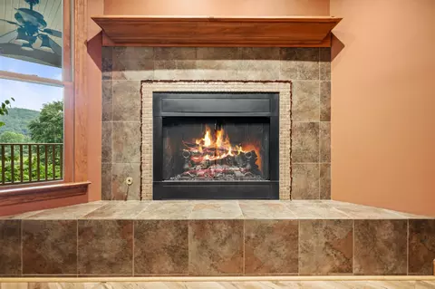 Living - 11238 Campton Rd, Stanton, KY 40380 photo 2 of 16
