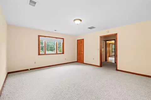 Bedroom - 11238 Campton Rd, Stanton, KY 40380 photo 2 of 18