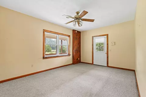 Living - 11238 Campton Rd, Stanton, KY 40380 photo 16 of 16