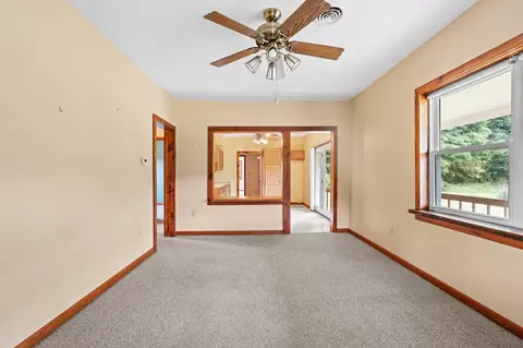 Living - 11238 Campton Rd, Stanton, KY 40380 photo 15 of 16