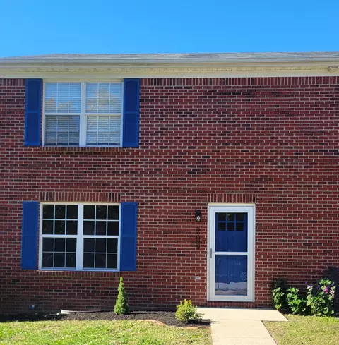209 Garnet Dr, Nicholasville, KY 40356