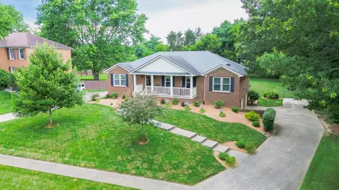 101 Berwick Dr, Danville, KY 40422