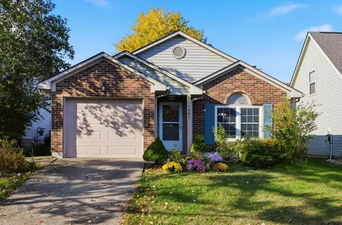 1257 Red Stone Dr, Lexington, KY 40509