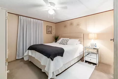 Bedroom - 240 Echo Valley Rd, Lily, KY 40740 photo 4 of 4