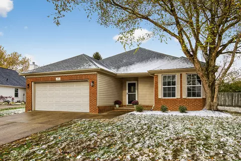 108 Beveled Glass Ln, Georgetown, KY 40324