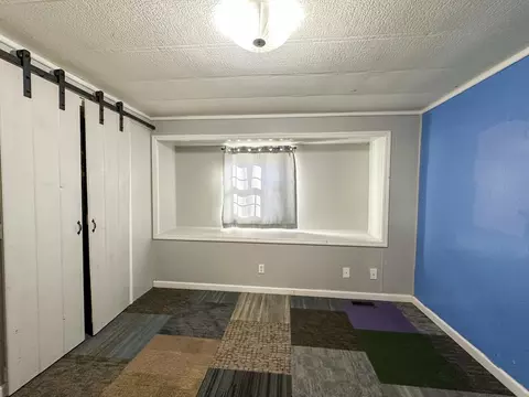 Bedroom - 91 Barnett Rd, Brodhead, KY 40409 photo 2 of 3