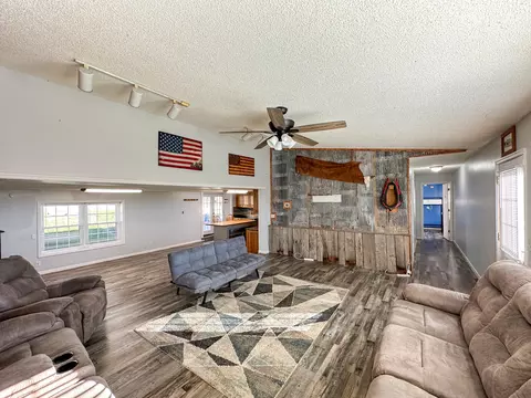 Living - 91 Barnett Rd, Brodhead, KY 40409 photo 1 of 6