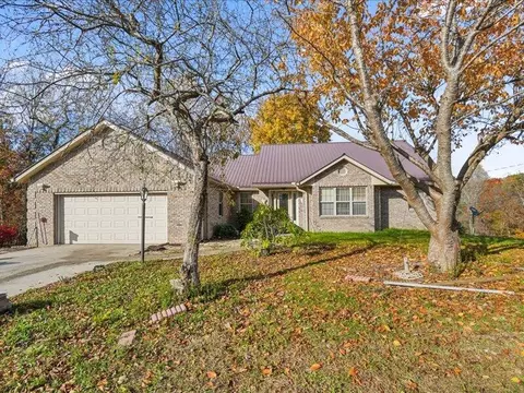 189 Stephens Farm Rd, Whitley City, KY 42653