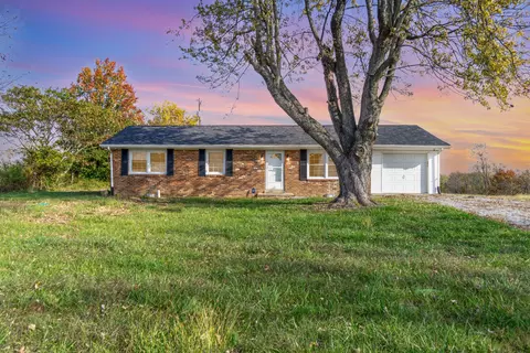 4074 Ironworks Rd, Winchester, KY 40391