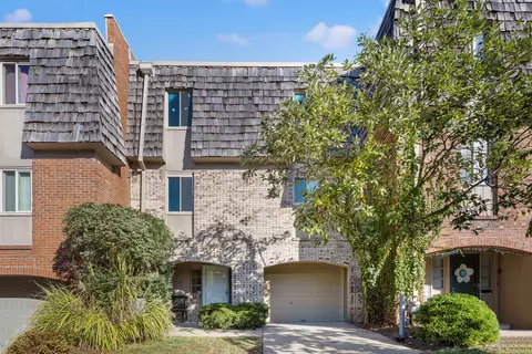 3368 Montavesta Rd, Lexington, KY 40502