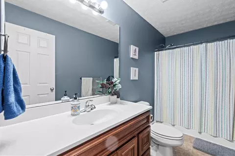 Bath - 107 Pony Pl, Georgetown, KY 40324 photo 1 of 4