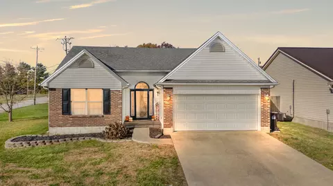 101 Brookstone Dr, Paris, KY 40361