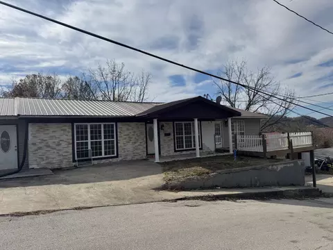 809 Lincoln Ave, Jackson, KY 41339