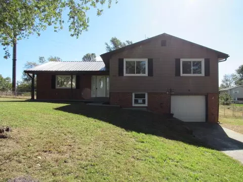1319 Mccrosky Way, Mount Sterling, KY 40353