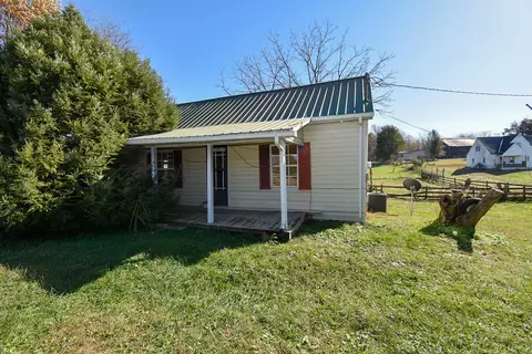 11034 Ky-1247, Waynesburg, KY 40489