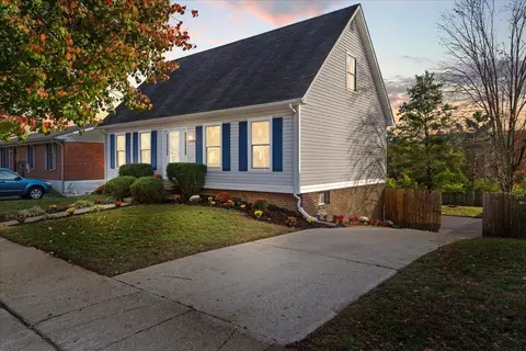 380 Fox Harbour Dr, Lexington, KY 40517