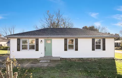 1015 Guist Creek Dr, Shelbyville, KY 40065