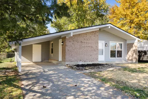 1335 Mt Vernon Dr, Georgetown, KY 40324