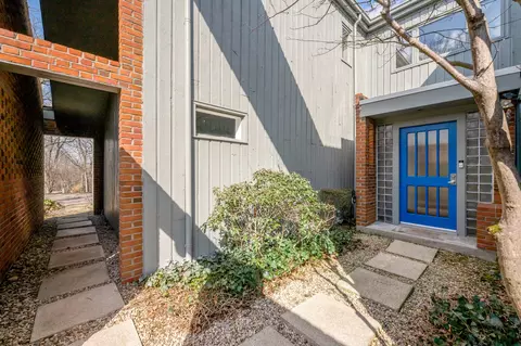 3892 Gloucester Dr, Lexington, KY 40510