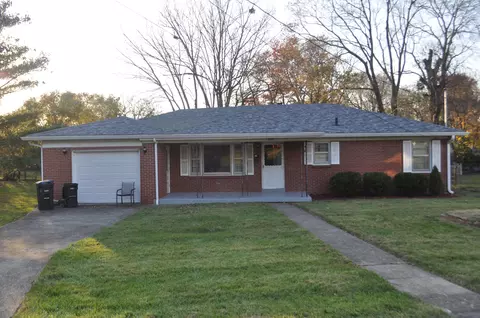 136 Lincoln Dr, Frankfort, KY 40601