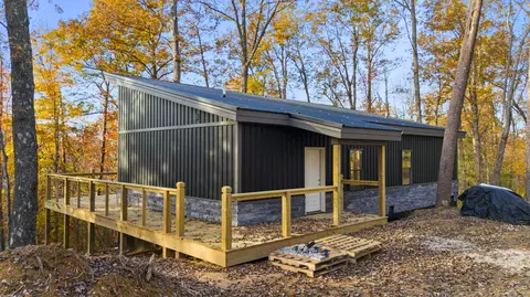 266 Blossom Way, Zoe, KY 41397