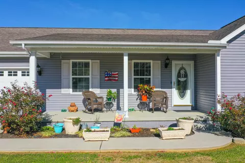 Exterior - 69 Stony Brook Dr, Corbin, KY 40701 photo 4 of 13