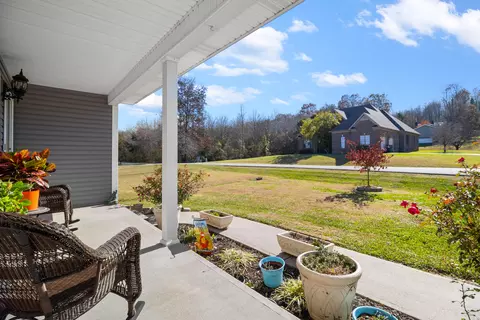 Exterior - 69 Stony Brook Dr, Corbin, KY 40701 photo 5 of 13