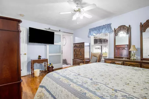 Bedroom - 69 Stony Brook Dr, Corbin, KY 40701 photo 2 of 6