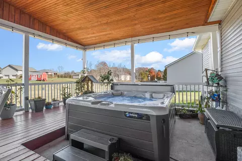 Exterior - 69 Stony Brook Dr, Corbin, KY 40701 photo 8 of 13