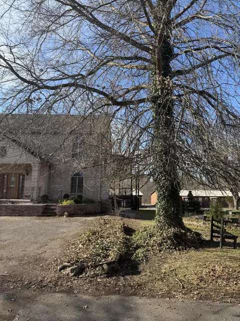 Exterior - 59 Running Fox Ln, Corbin, KY 40701 photo 7 of 8