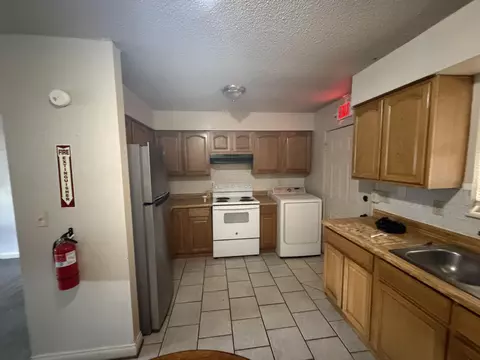 Kitchen - 105 Dantley Dr, Corbin, KY 40701 photo 1 of 2