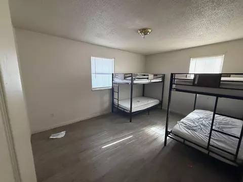 Bedroom - 105 Dantley Dr, Corbin, KY 40701 photo 2 of 2