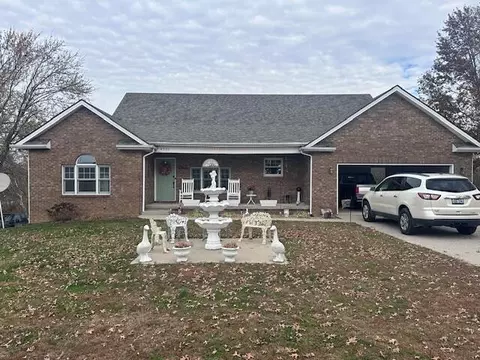 4530 Ironworks Rd, Winchester, KY 40391