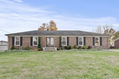 512 Pocahontas Trl, Georgetown, KY 40324