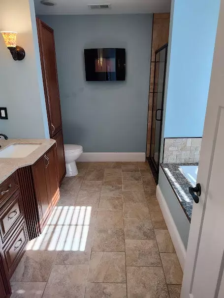 Bath - 1295 Eagle Dr, Morehead, KY 40351 photo 3 of 5