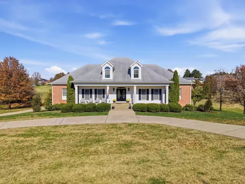 1036 Stonehill Ct, Danville, KY 40422