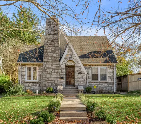 338 Dudley Rd, Lexington, KY 40502