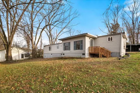 97 Circle Ln, Burnside, KY 42519