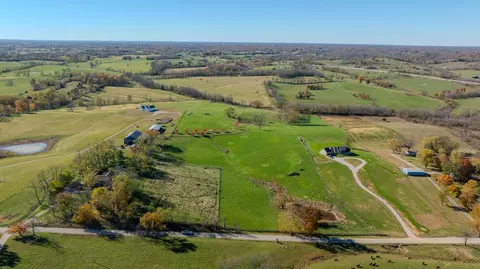 1765 B Leesburg Newtown Rd, Paris, KY 40361