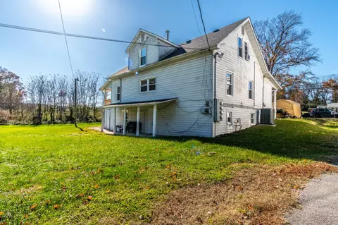211 Mt Vernon Rd, Berea, KY 40403 photo 3
