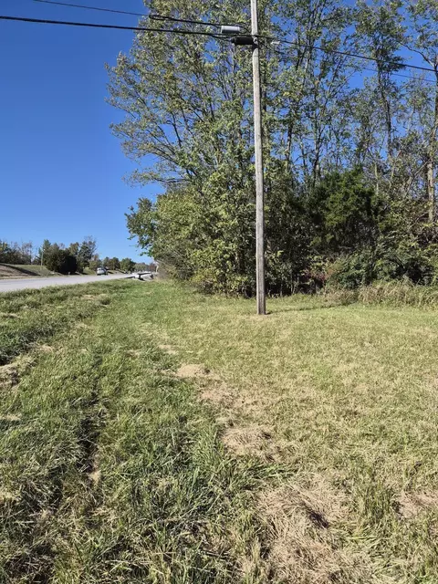 5400 Louisville Rd, Salvisa, KY 40372