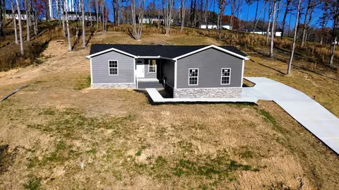 Exterior - 122 Malibu Dr, Corbin, KY 40701 photo 2 of 3