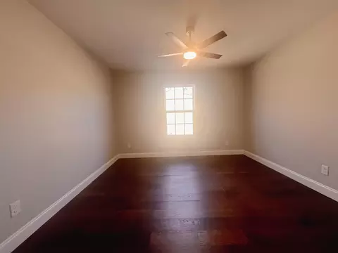 Bedroom - 122 Malibu Dr, Corbin, KY 40701 photo 2 of 4