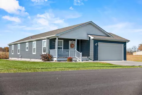 59 Village Ln, Russell Springs, KY 42642