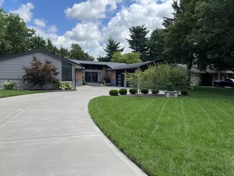 1917 Hart Rd, Lexington, KY 40502
